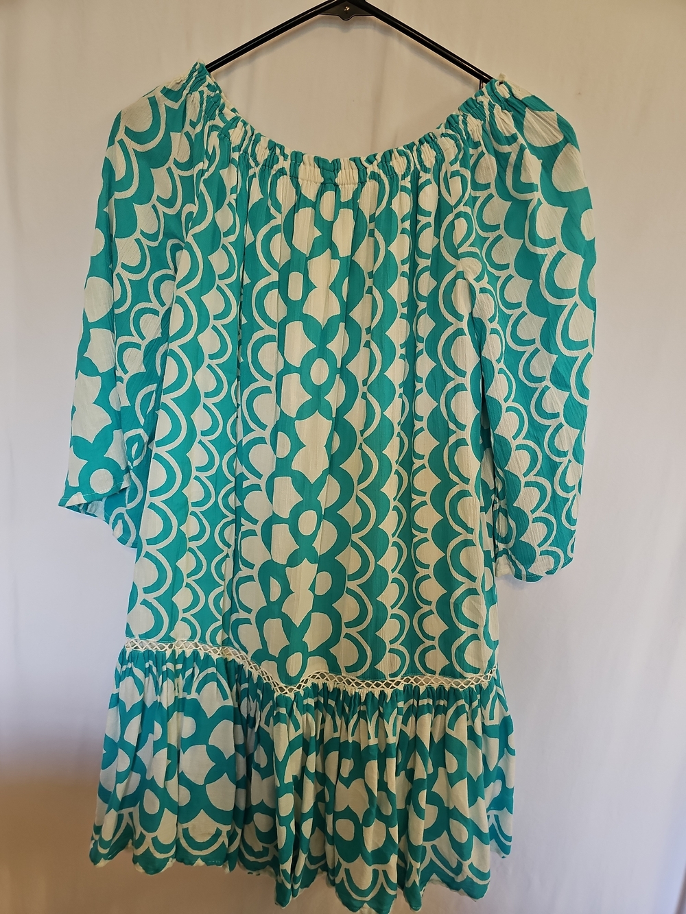 Crown & Ivy Off-the-Shoulder Printed Shift Dress | XS - Picture 6 of 7